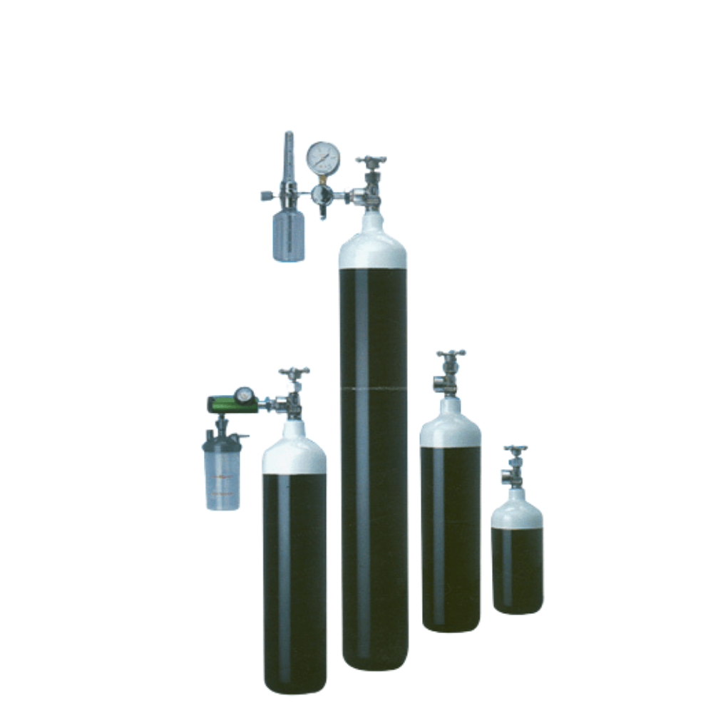 Use of oxygen cylinders in Bangladesh